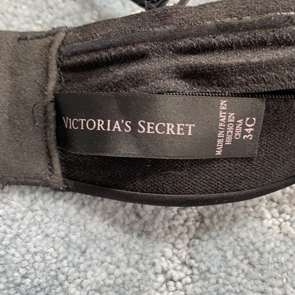 Victoria’s Secret Strapless Push Up Bra - Picture 3 of 3